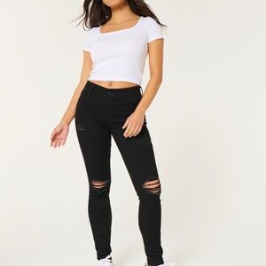 HOLLISTER HIGH-RISE RIPPED BLACK SUPER SKINNY JEANS